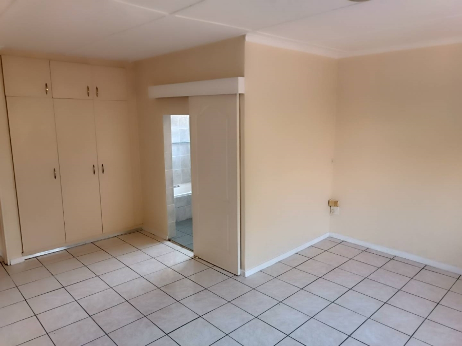 To Let 4 Bedroom Property for Rent in Lincoln Meade KwaZulu-Natal