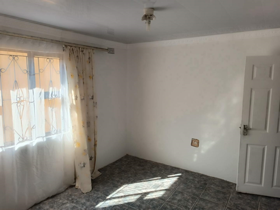5 Bedroom Property for Sale in Imbali KwaZulu-Natal