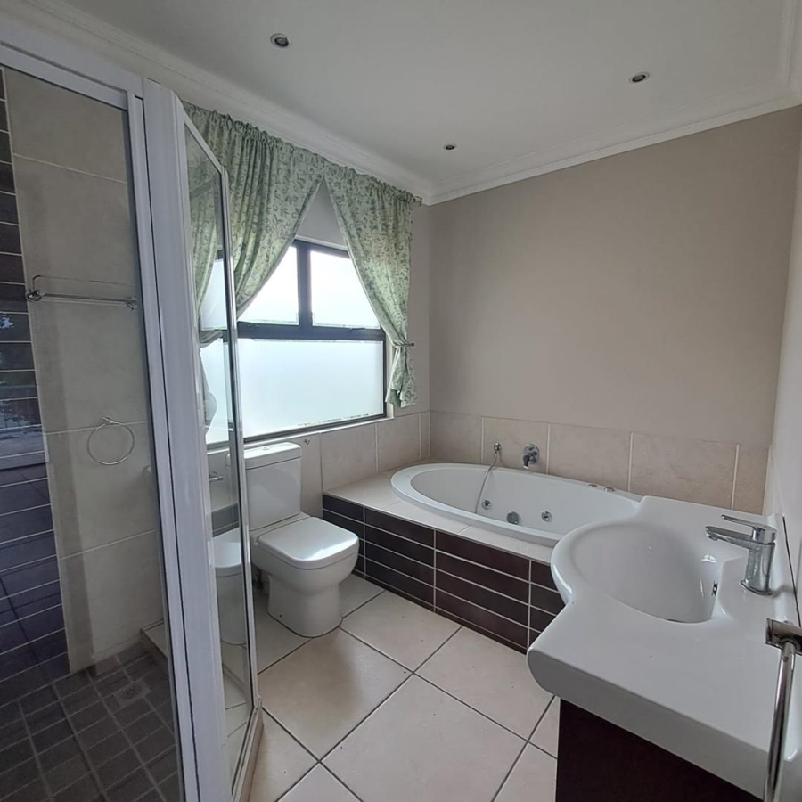 3 Bedroom Property for Sale in Meer En See KwaZulu-Natal
