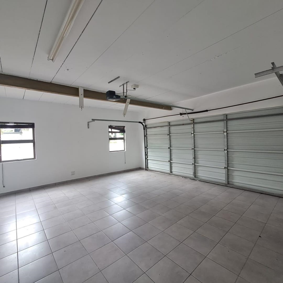3 Bedroom Property for Sale in Meer En See KwaZulu-Natal