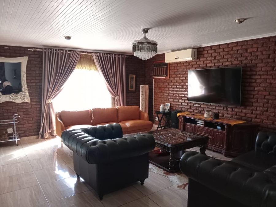 3 Bedroom Property for Sale in Meer En See KwaZulu-Natal
