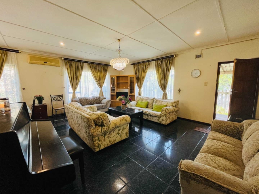 4 Bedroom Property for Sale in Glen Anil KwaZulu-Natal