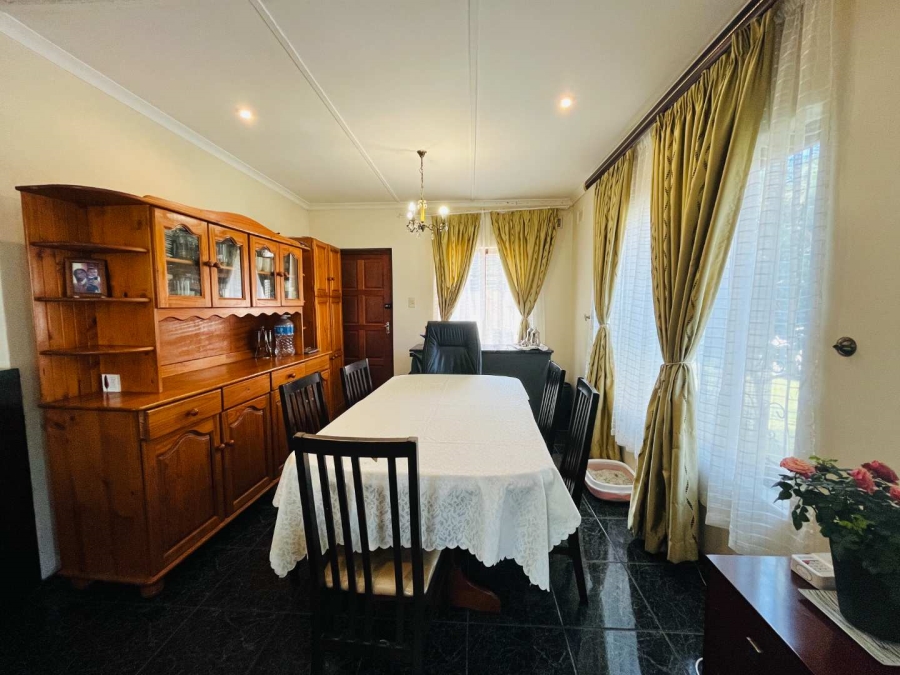 4 Bedroom Property for Sale in Glen Anil KwaZulu-Natal
