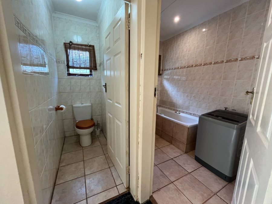 4 Bedroom Property for Sale in Glen Anil KwaZulu-Natal