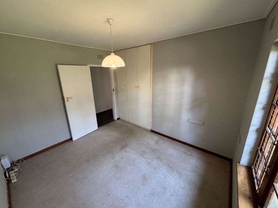 To Let 4 Bedroom Property for Rent in Kloof KwaZulu-Natal