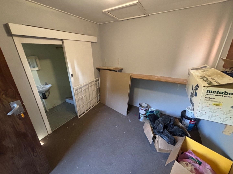 To Let 4 Bedroom Property for Rent in Kloof KwaZulu-Natal