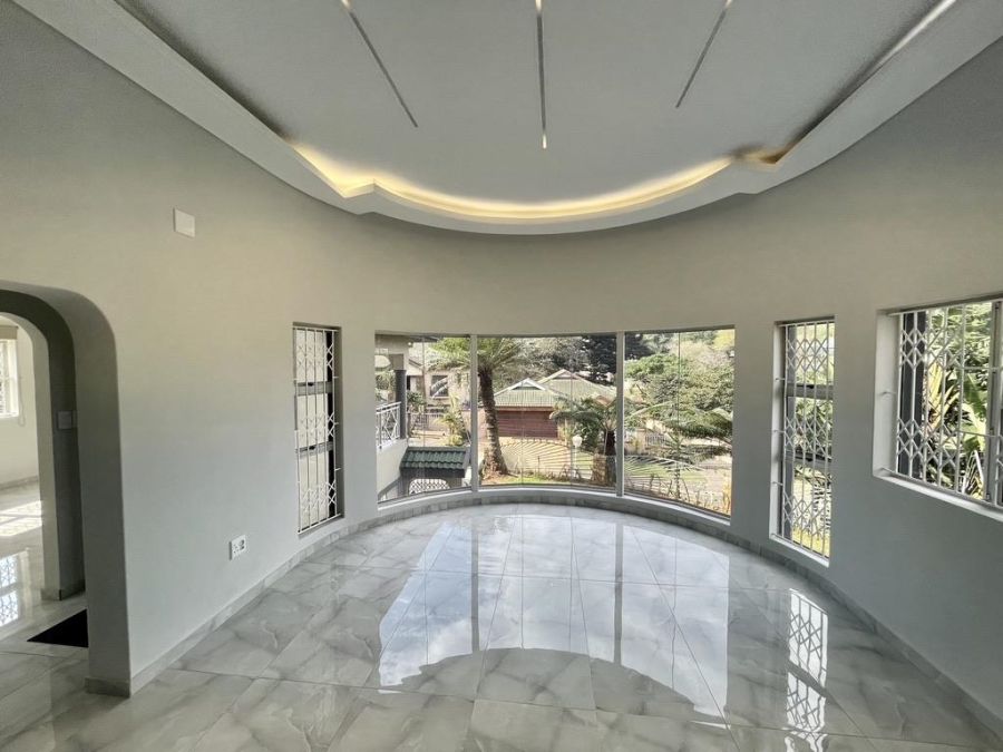 To Let 5 Bedroom Property for Rent in Somerset Park KwaZulu-Natal