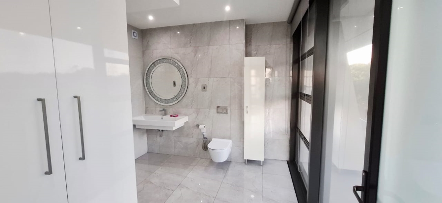 3 Bedroom Property for Sale in Umhlanga KwaZulu-Natal