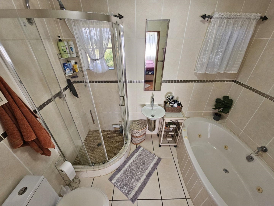 4 Bedroom Property for Sale in Meer En See KwaZulu-Natal