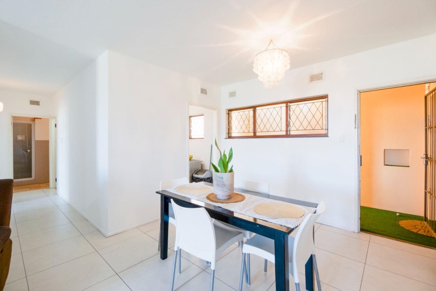 2 Bedroom Property for Sale in Amanzimtoti KwaZulu-Natal