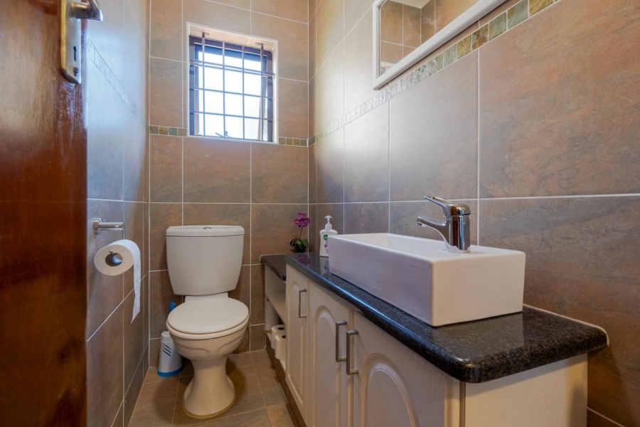 3 Bedroom Property for Sale in Amanzimtoti KwaZulu-Natal