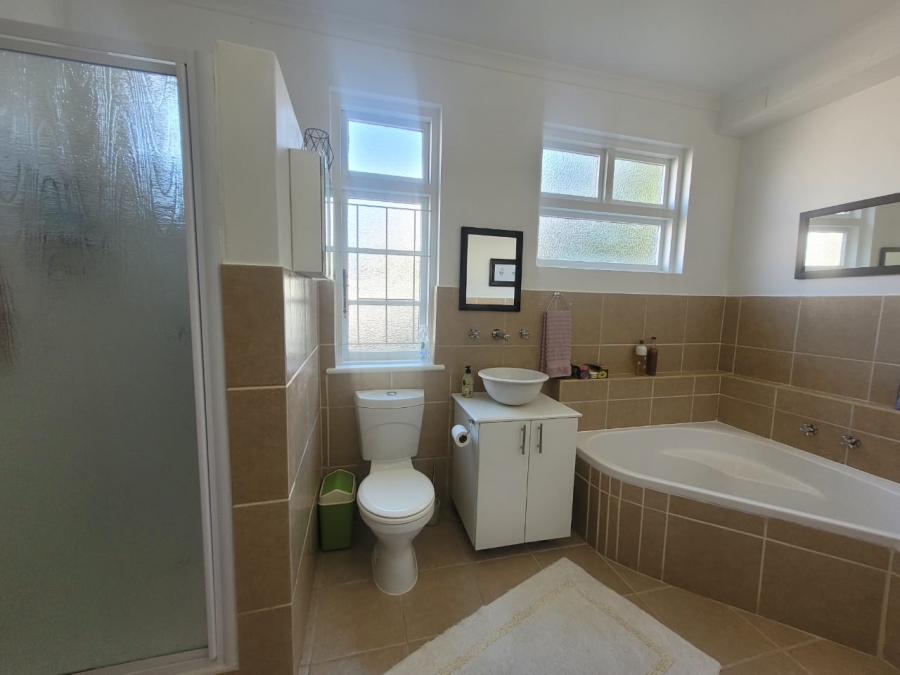 2 Bedroom Property for Sale in Morningside KwaZulu-Natal