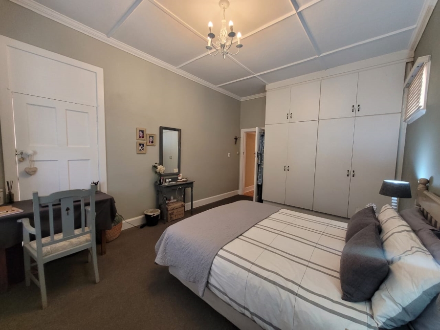 5 Bedroom Property for Sale in Glenwood KwaZulu-Natal