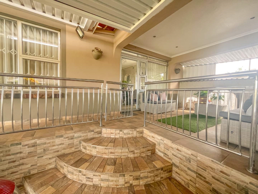 4 Bedroom Property for Sale in Glen Anil KwaZulu-Natal