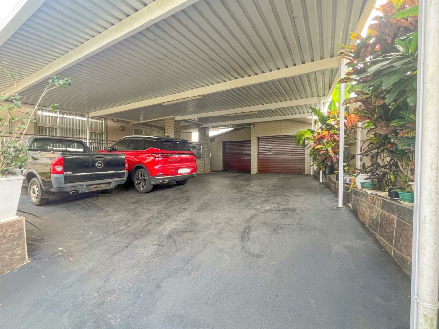 4 Bedroom Property for Sale in Glen Anil KwaZulu-Natal
