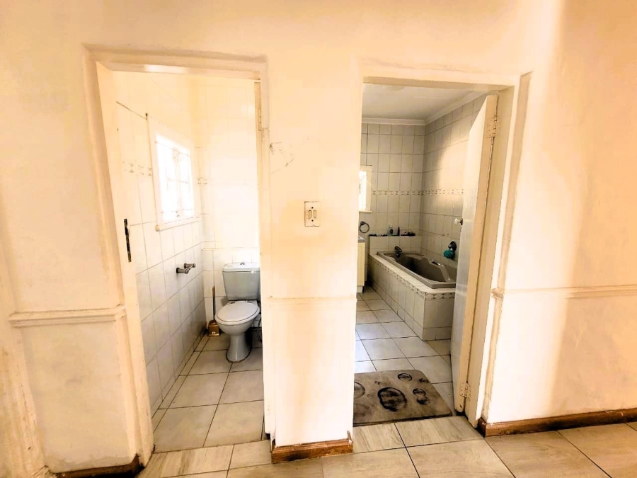 4 Bedroom Property for Sale in Glenwood KwaZulu-Natal