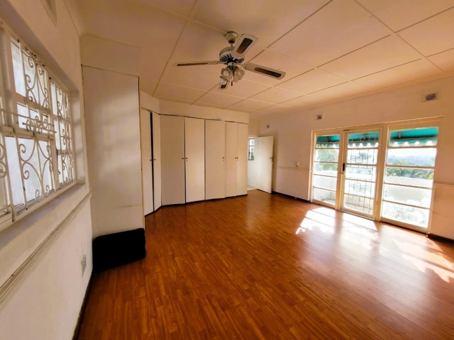 4 Bedroom Property for Sale in Glenwood KwaZulu-Natal