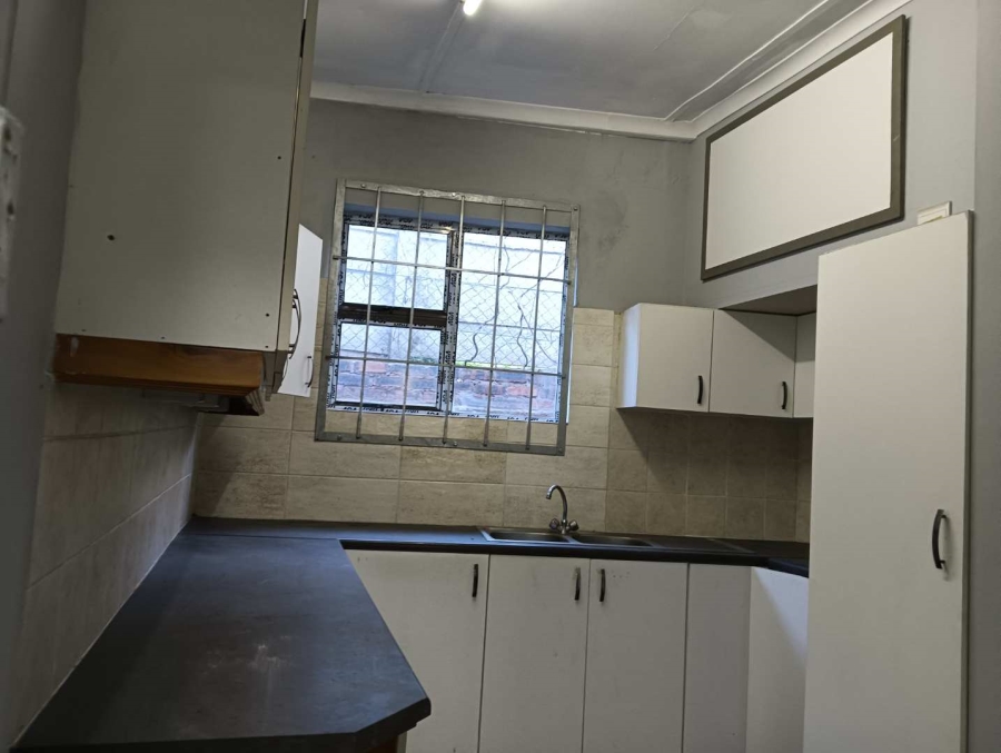 To Let commercial Property for Rent in Bluff KwaZulu-Natal