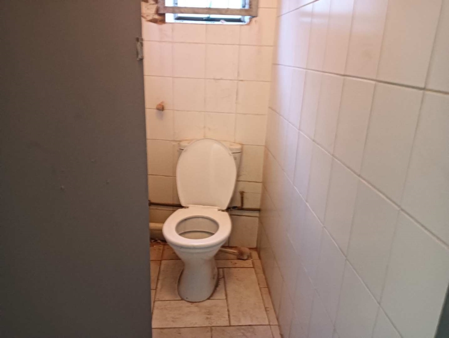 To Let commercial Property for Rent in Bluff KwaZulu-Natal