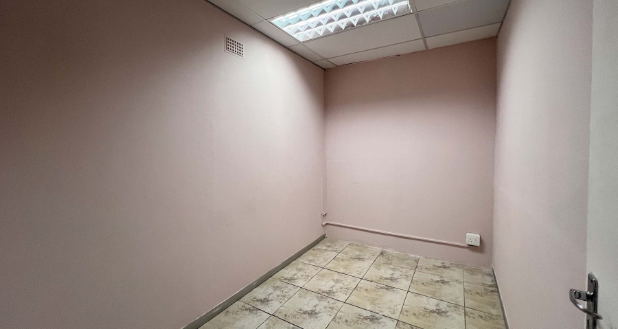 Commercial Property for Sale in Umhlanga Ridge KwaZulu-Natal
