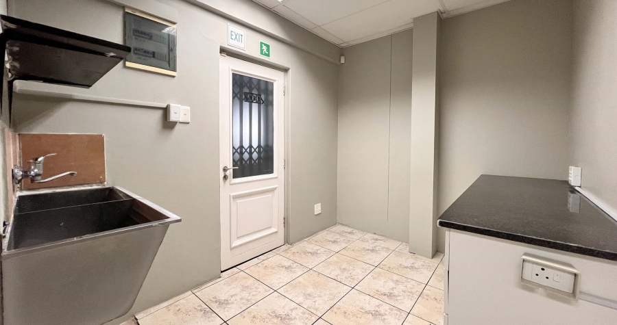 Commercial Property for Sale in Umhlanga Ridge KwaZulu-Natal
