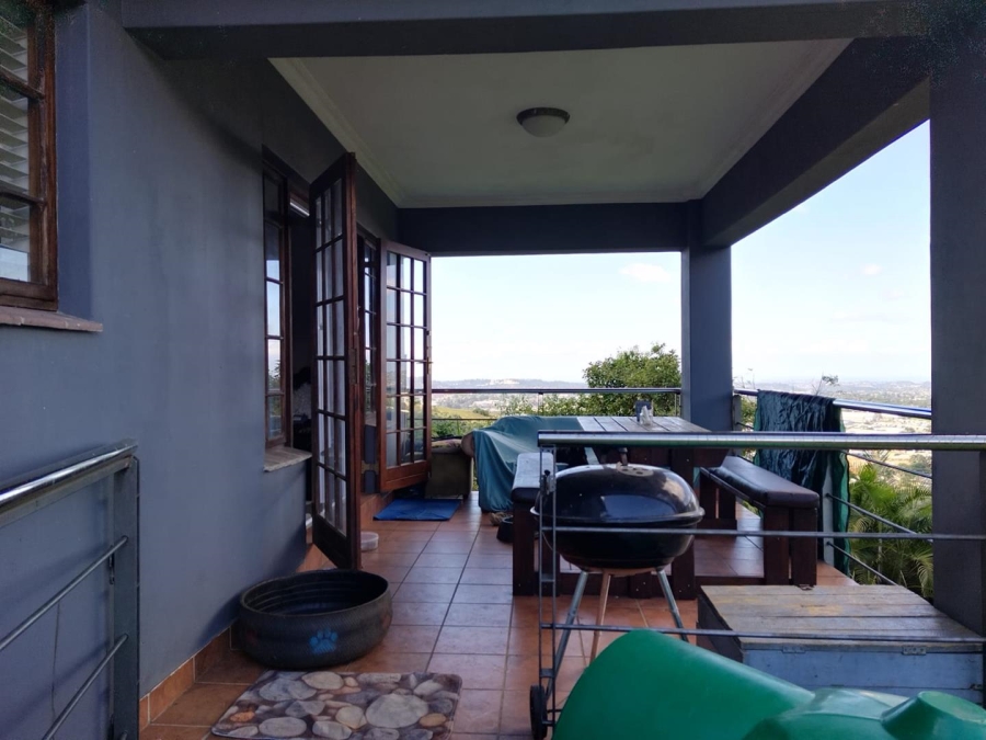 To Let 1 Bedroom Property for Rent in Kloof KwaZulu-Natal