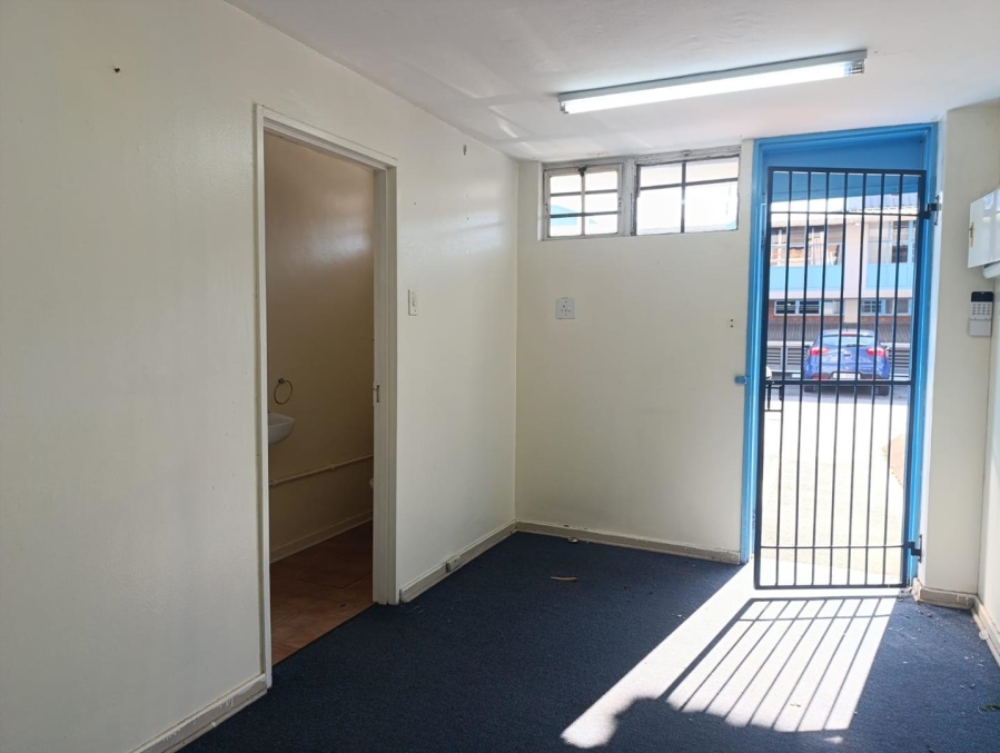 To Let commercial Property for Rent in Mountain Ridge KwaZulu-Natal