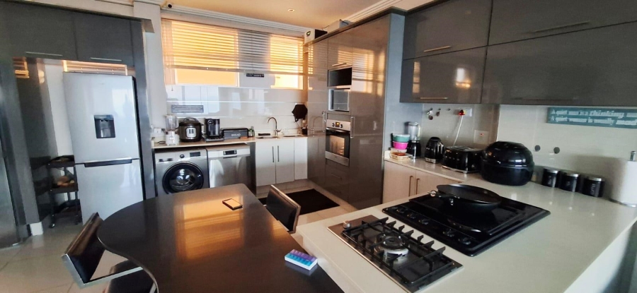 2 Bedroom Property for Sale in North Beach KwaZulu-Natal