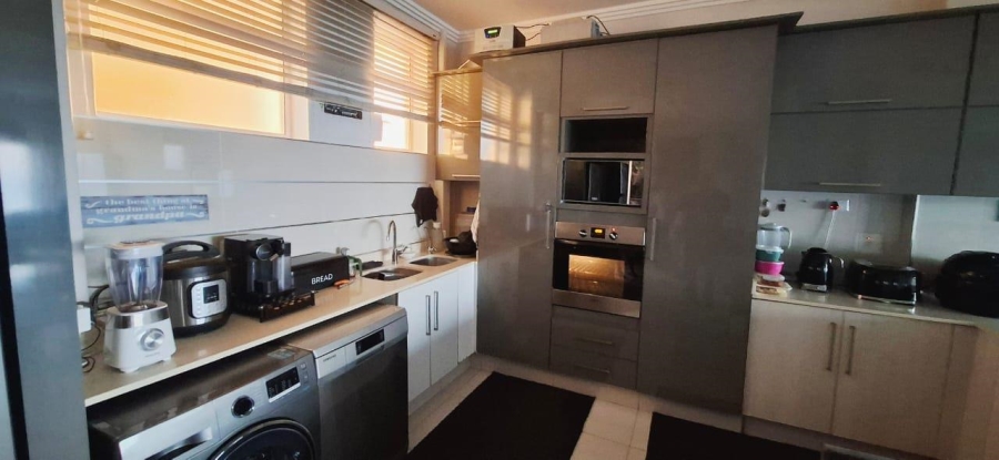 2 Bedroom Property for Sale in North Beach KwaZulu-Natal