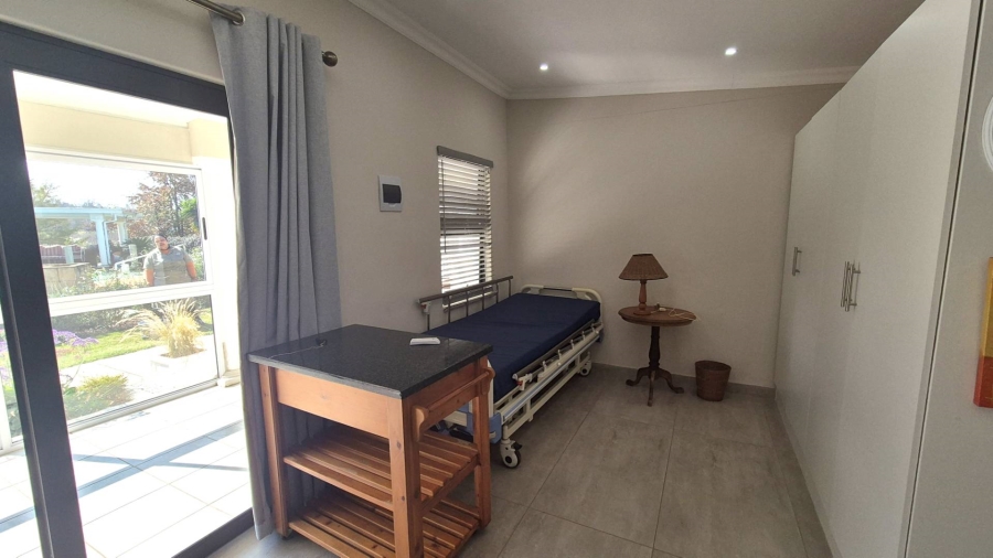 1 Bedroom Property for Sale in Greendale KwaZulu-Natal