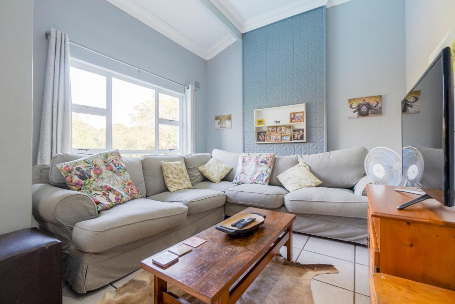 4 Bedroom Property for Sale in Amanzimtoti KwaZulu-Natal