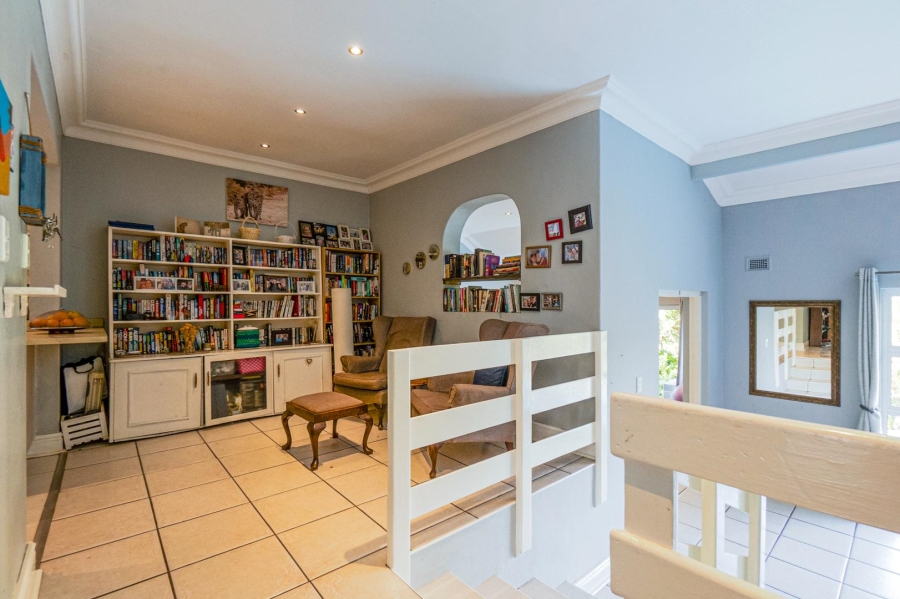 4 Bedroom Property for Sale in Amanzimtoti KwaZulu-Natal