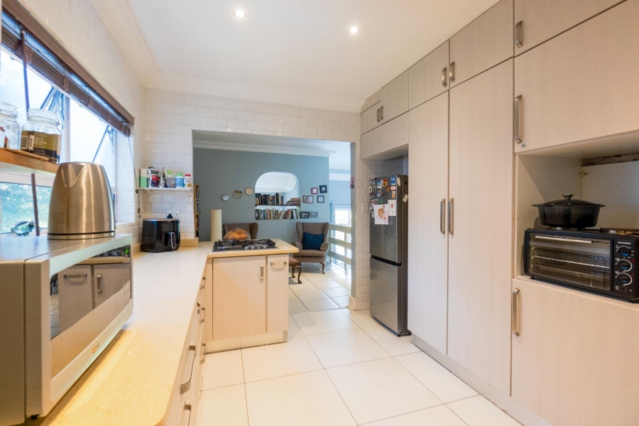 4 Bedroom Property for Sale in Amanzimtoti KwaZulu-Natal
