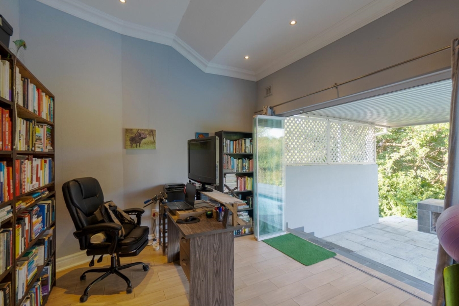 4 Bedroom Property for Sale in Amanzimtoti KwaZulu-Natal