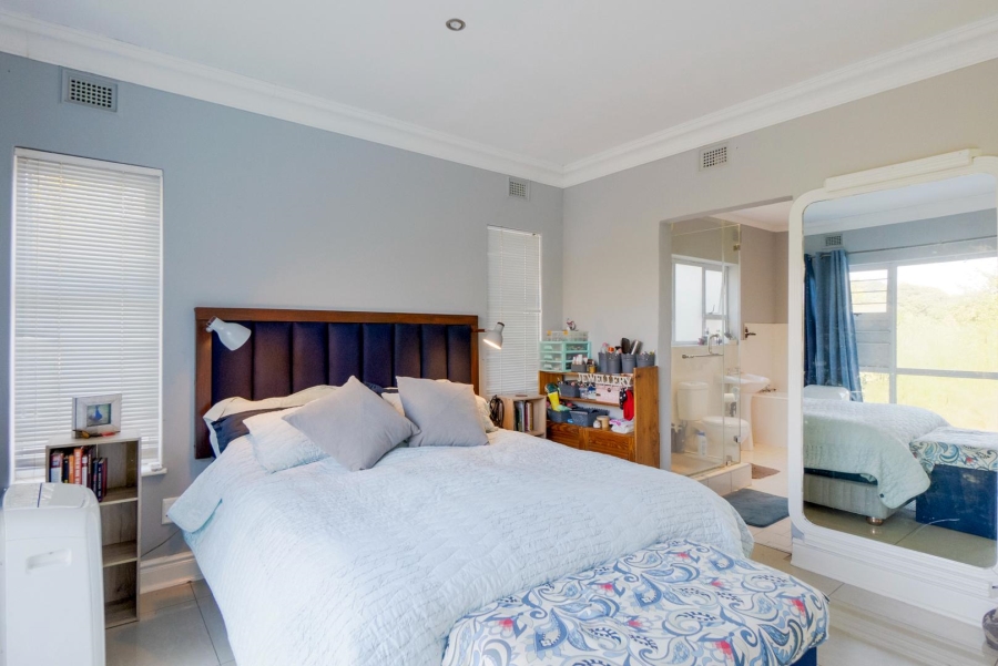 4 Bedroom Property for Sale in Amanzimtoti KwaZulu-Natal