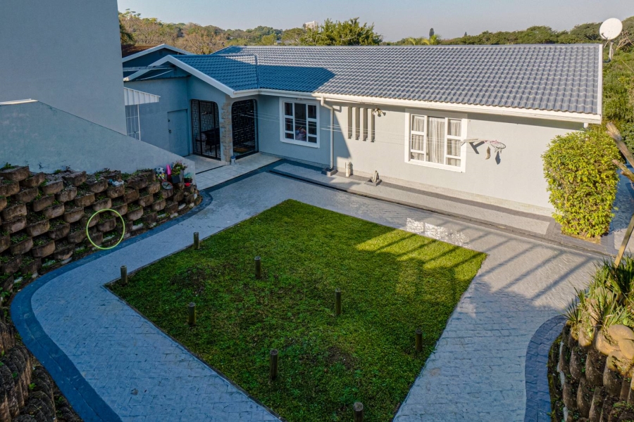 4 Bedroom Property for Sale in Amanzimtoti KwaZulu-Natal