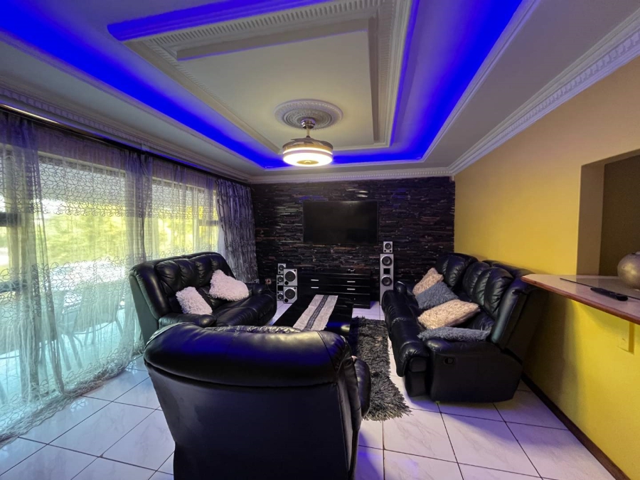 To Let 3 Bedroom Property for Rent in Glen Hills KwaZulu-Natal
