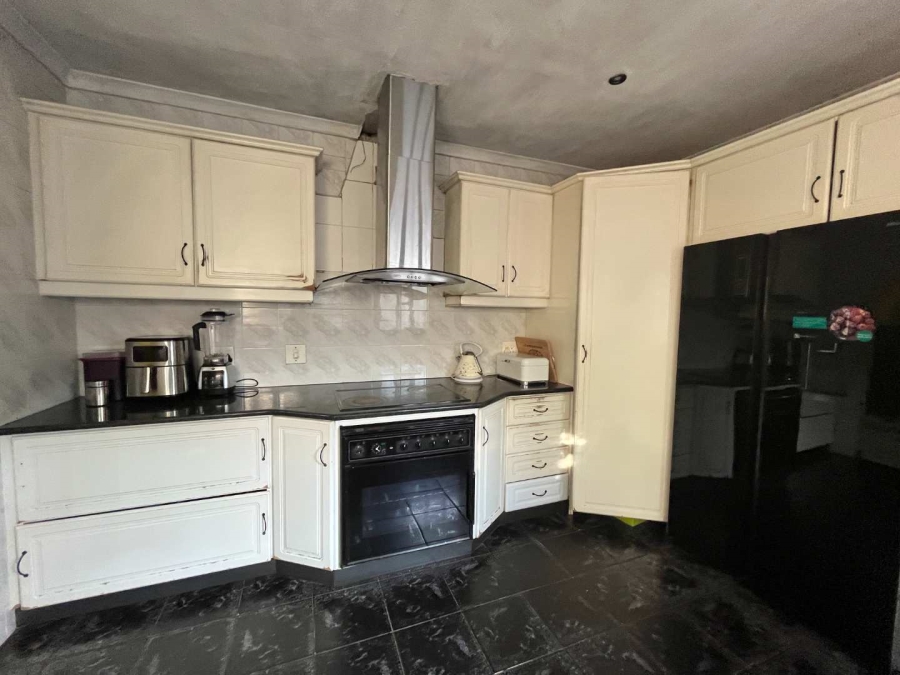 To Let 3 Bedroom Property for Rent in Glen Hills KwaZulu-Natal