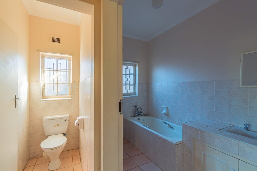 Commercial Property for Sale in Kloof KwaZulu-Natal