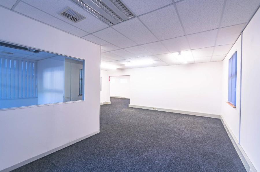 Commercial Property for Sale in Kloof KwaZulu-Natal