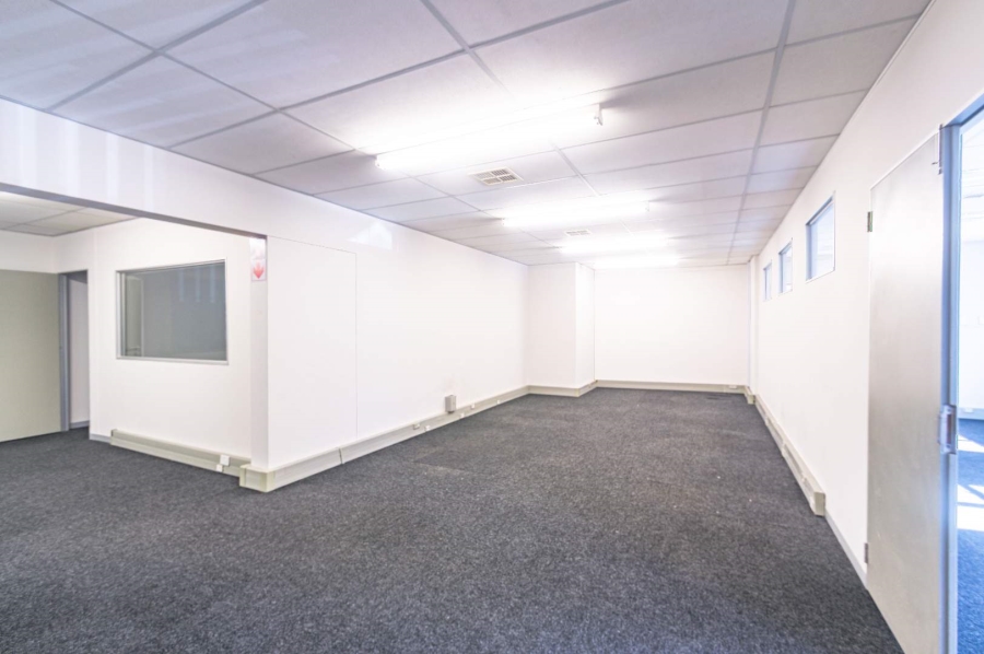 Commercial Property for Sale in Kloof KwaZulu-Natal