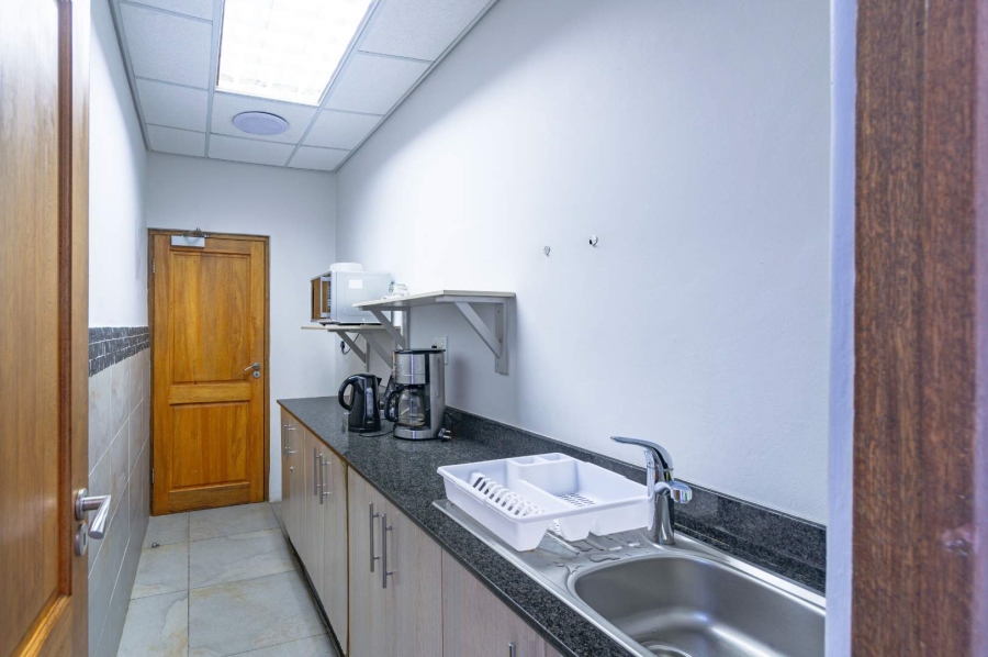 Commercial Property for Sale in Kloof KwaZulu-Natal
