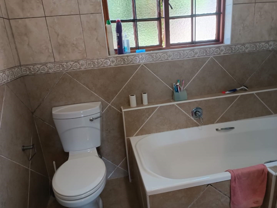To Let 3 Bedroom Property for Rent in Prestbury KwaZulu-Natal