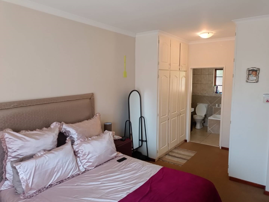 To Let 3 Bedroom Property for Rent in Prestbury KwaZulu-Natal