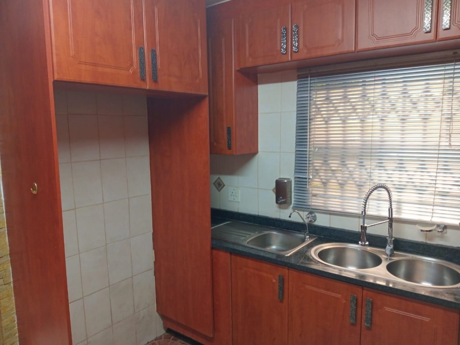 To Let 3 Bedroom Property for Rent in Empangeni Central KwaZulu-Natal