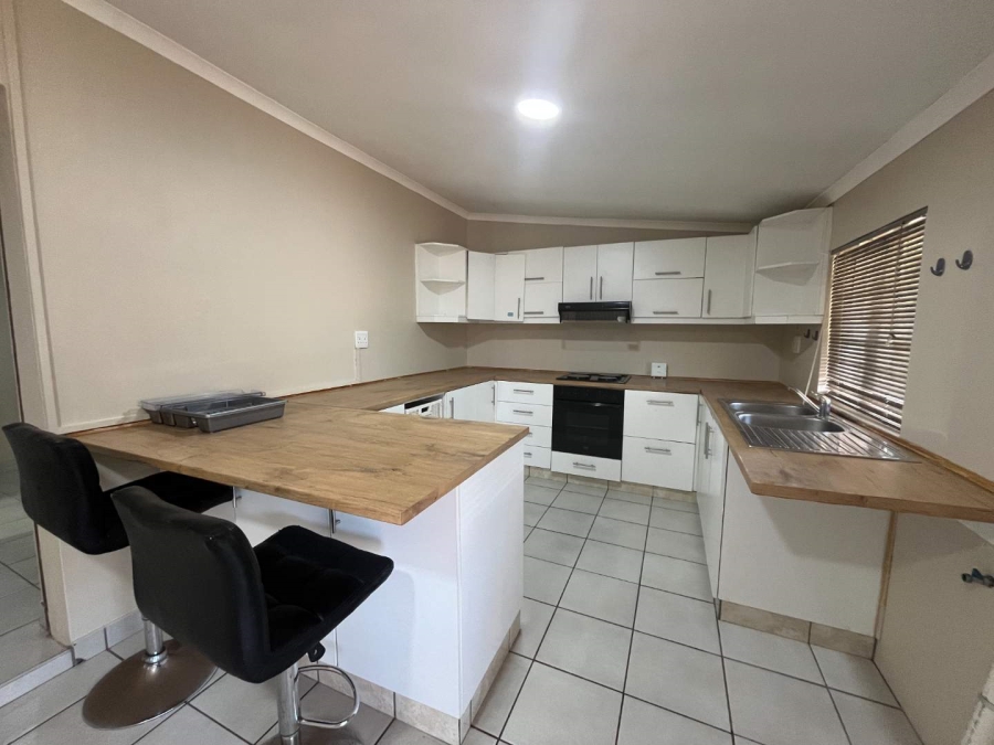 To Let 1 Bedroom Property for Rent in Durban North KwaZulu-Natal