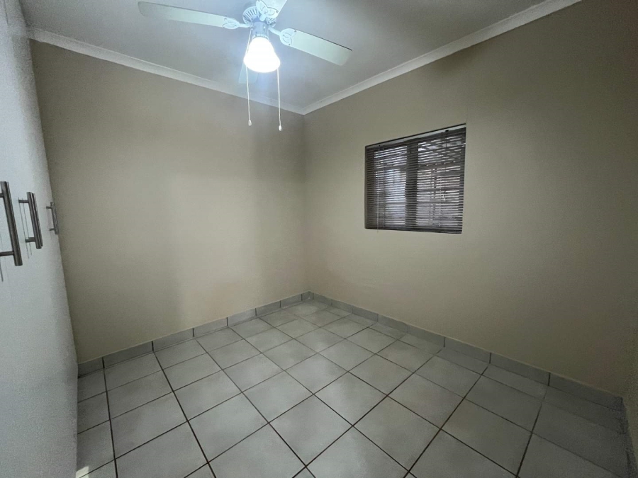 To Let 1 Bedroom Property for Rent in Durban North KwaZulu-Natal