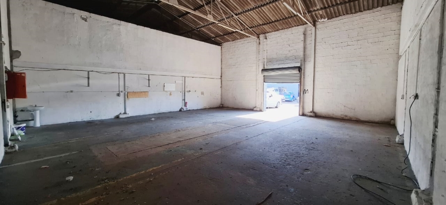 To Let commercial Property for Rent in Queensburgh KwaZulu-Natal