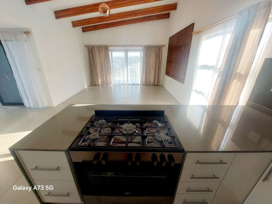To Let 4 Bedroom Property for Rent in Palm Lakes Estate KwaZulu-Natal