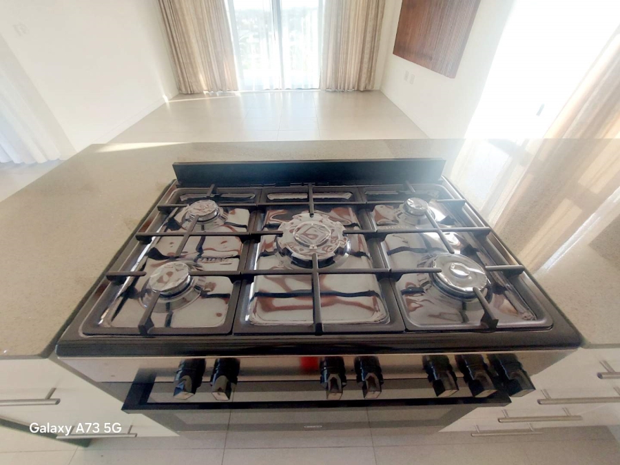 To Let 4 Bedroom Property for Rent in Palm Lakes Estate KwaZulu-Natal